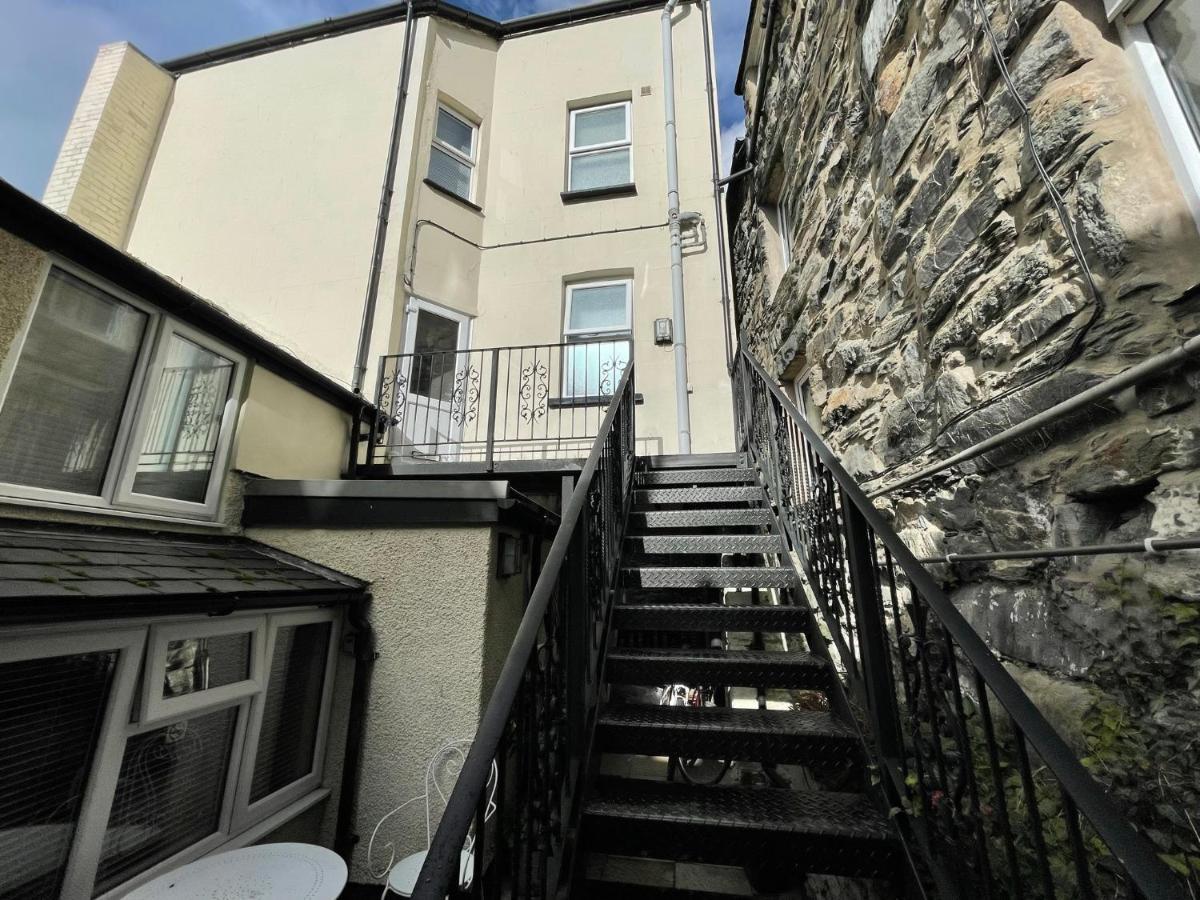 Апартаменты Flat 2, Ty Newydd Бармут Экстерьер фото